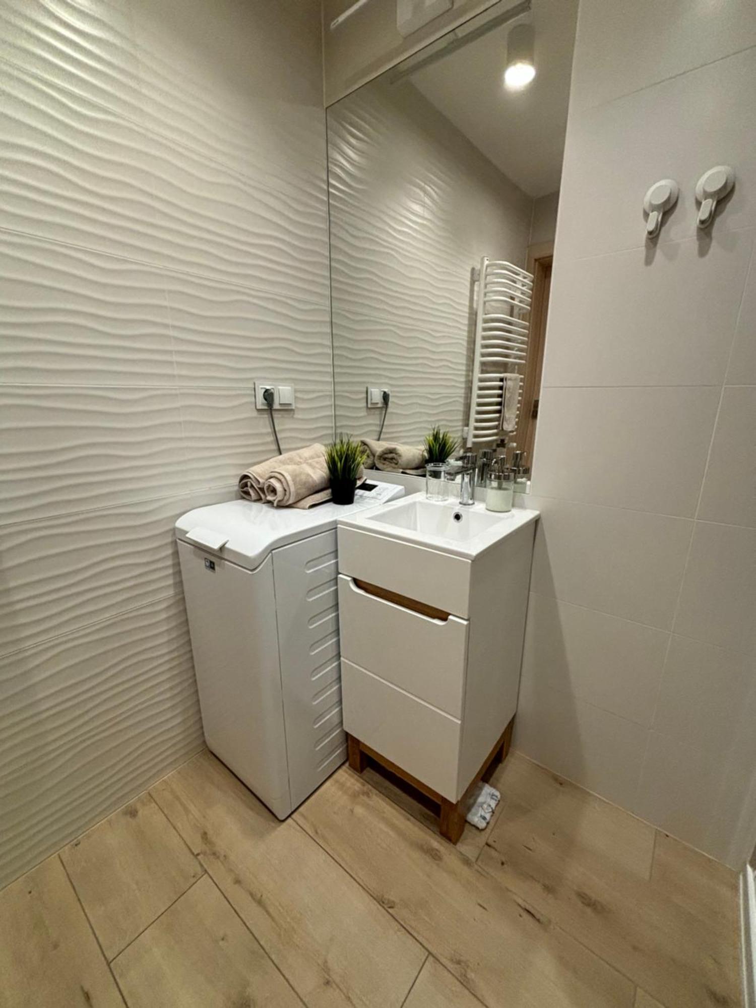Chopin Park Lux Apartment, Self Check-In 24H, Free Parking, Air-Conditioning Познань Номер фото